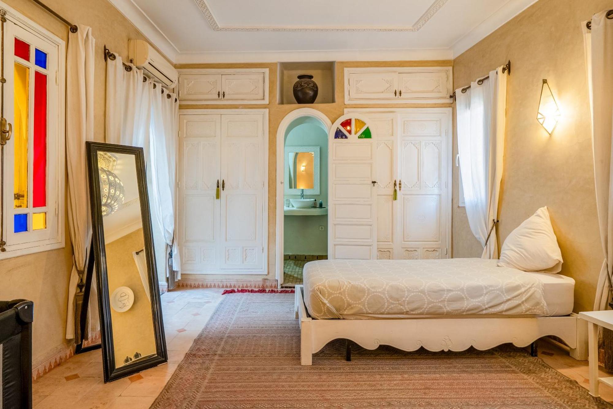 מרקש Riad Awinati Location Privatisee ,Piscine Chauffee , Beau Rooftop מראה חיצוני תמונה