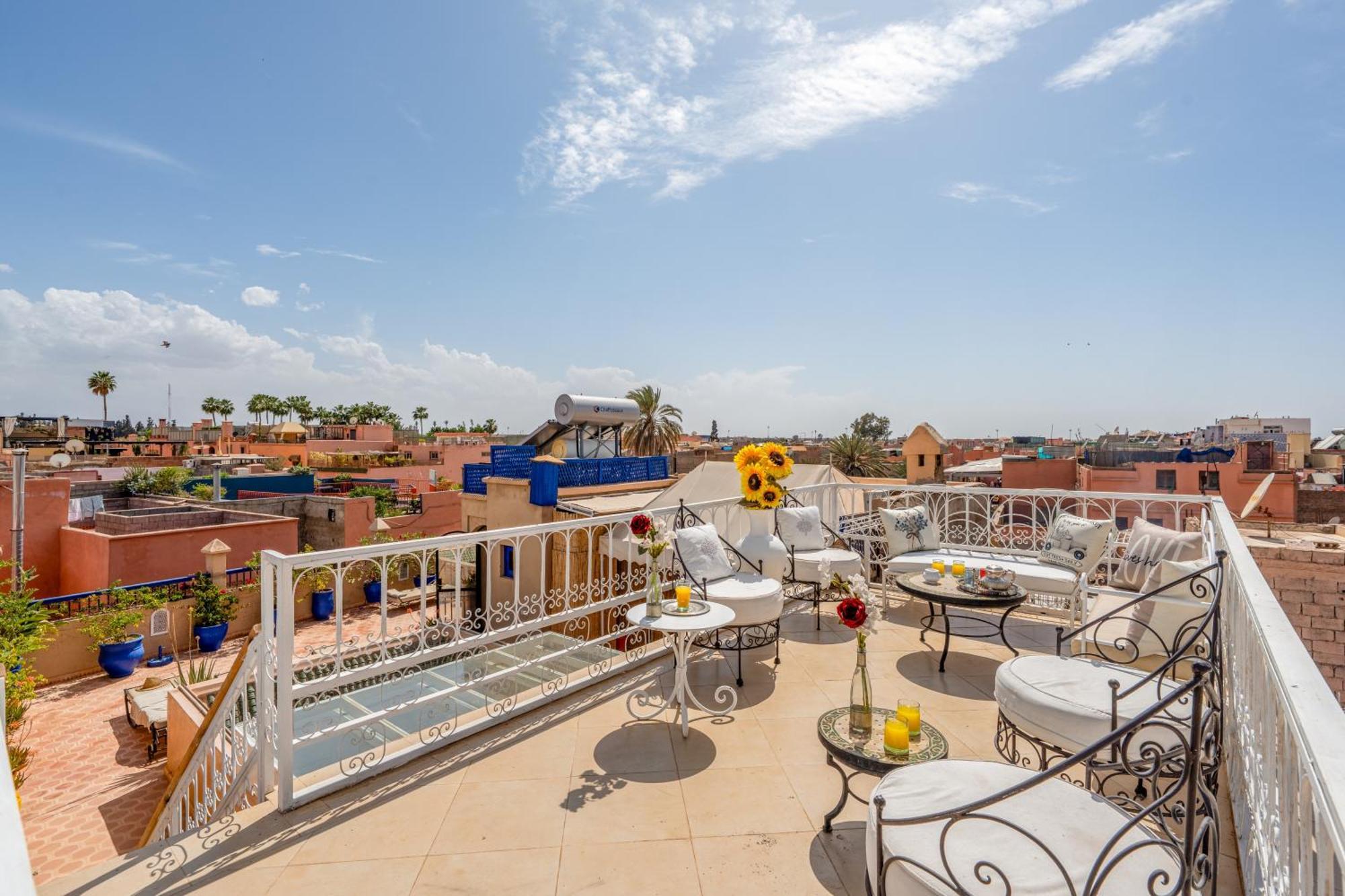 מרקש Riad Awinati Location Privatisee ,Piscine Chauffee , Beau Rooftop מראה חיצוני תמונה