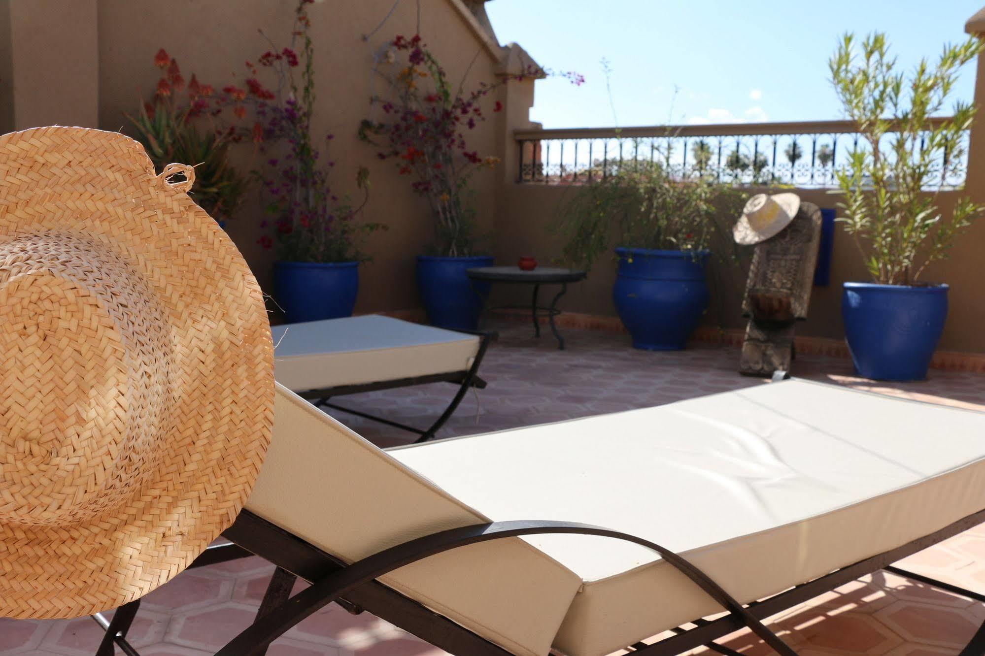 מרקש Riad Awinati Location Privatisee ,Piscine Chauffee , Beau Rooftop מראה חיצוני תמונה